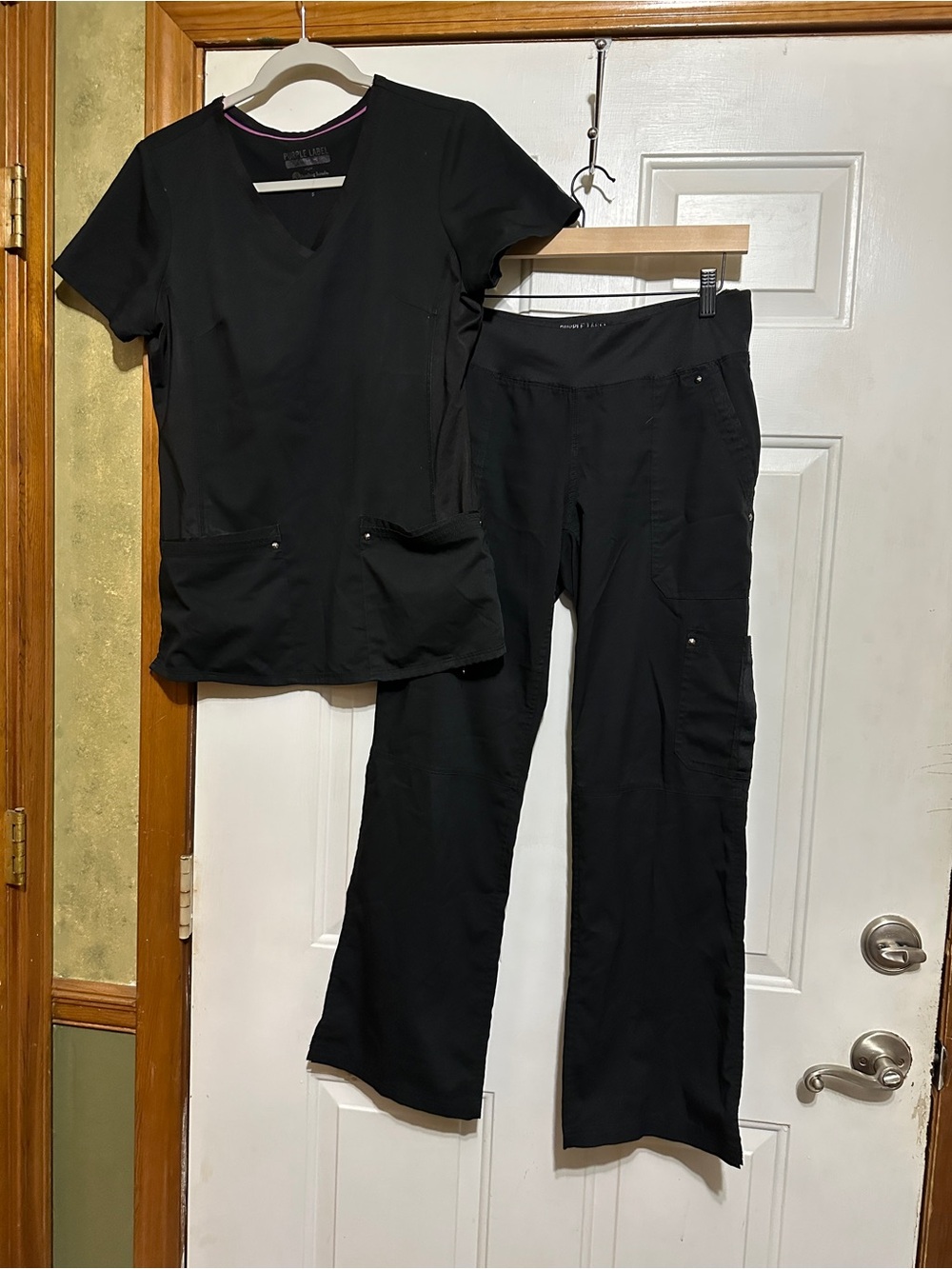 Healing Hands Purple Label Yoga Scrub Set SP Tori Yoga Scrub Pants S Black Top